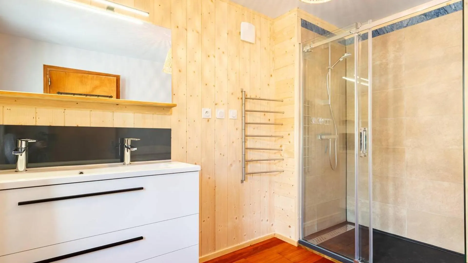 Maison A Genos Pour 8, Proche Lac, Jardin Et Poele A Bois - Fr-1-695-73 Prázdninový dům